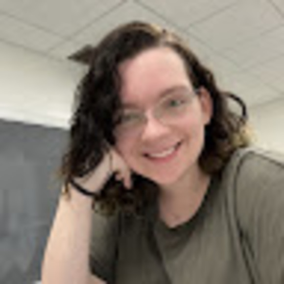 Meet your Posher, Madysen - Picture 1 of 1